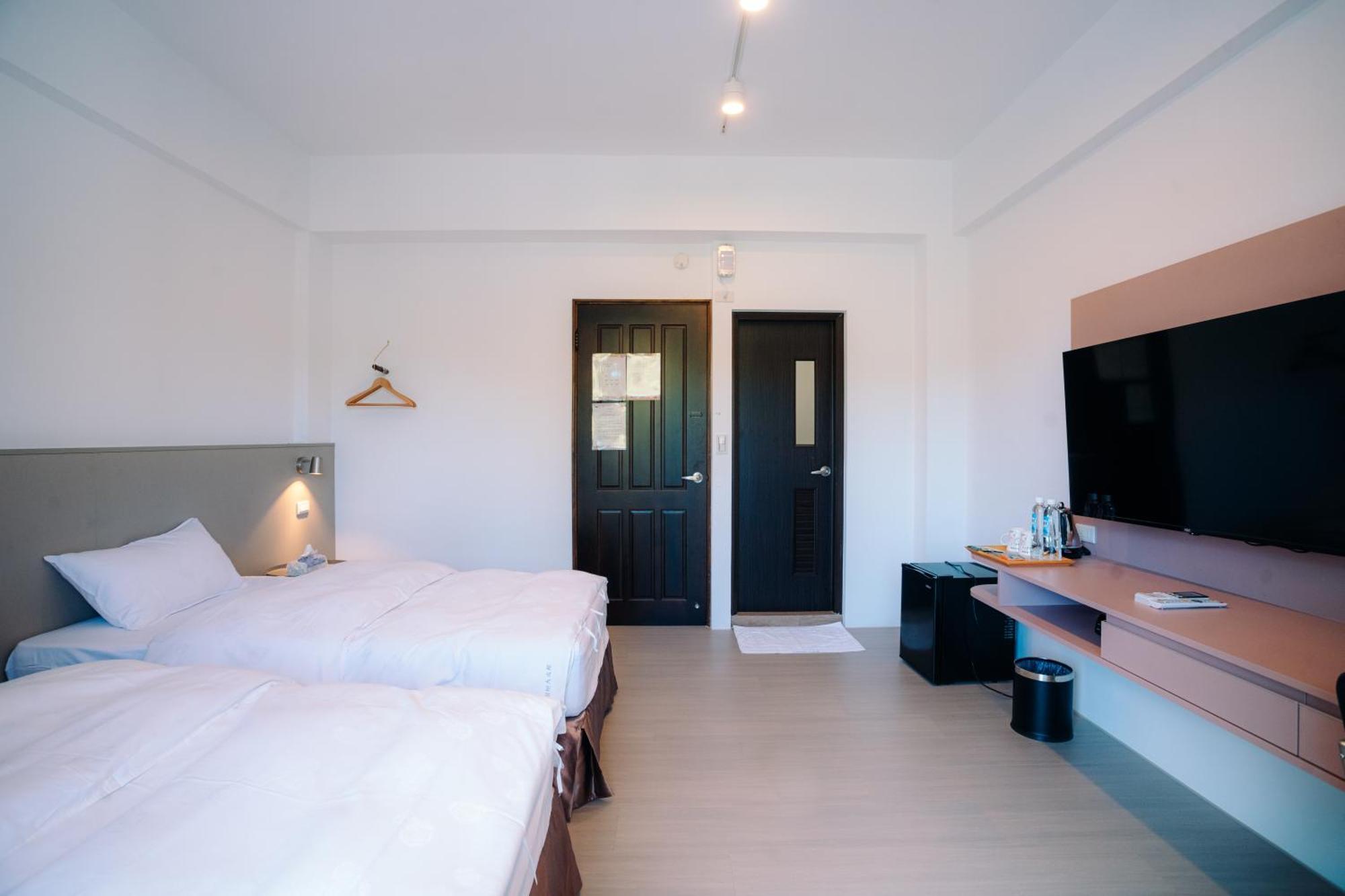 Sunny Sky Homestay Yujing Екстериор снимка