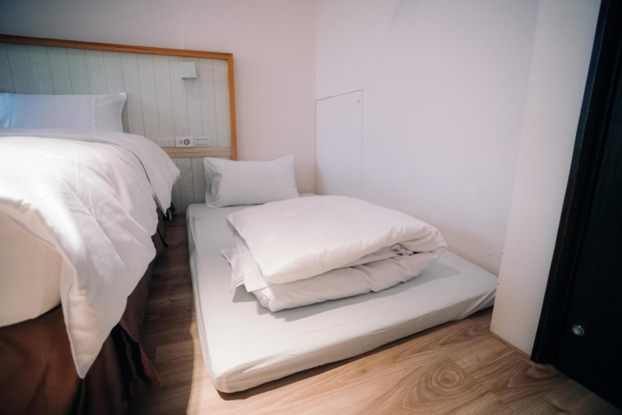 Sunny Sky Homestay Yujing Екстериор снимка