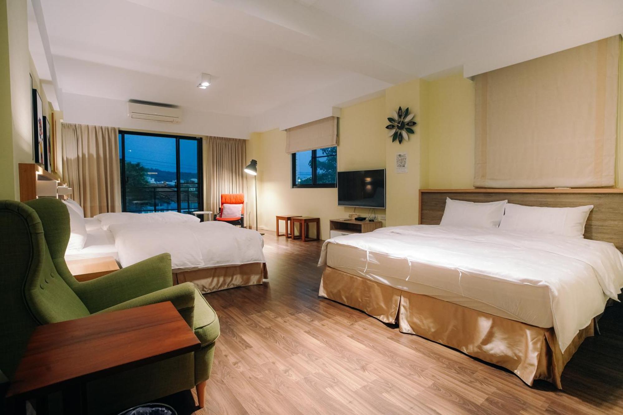 Sunny Sky Homestay Yujing Екстериор снимка
