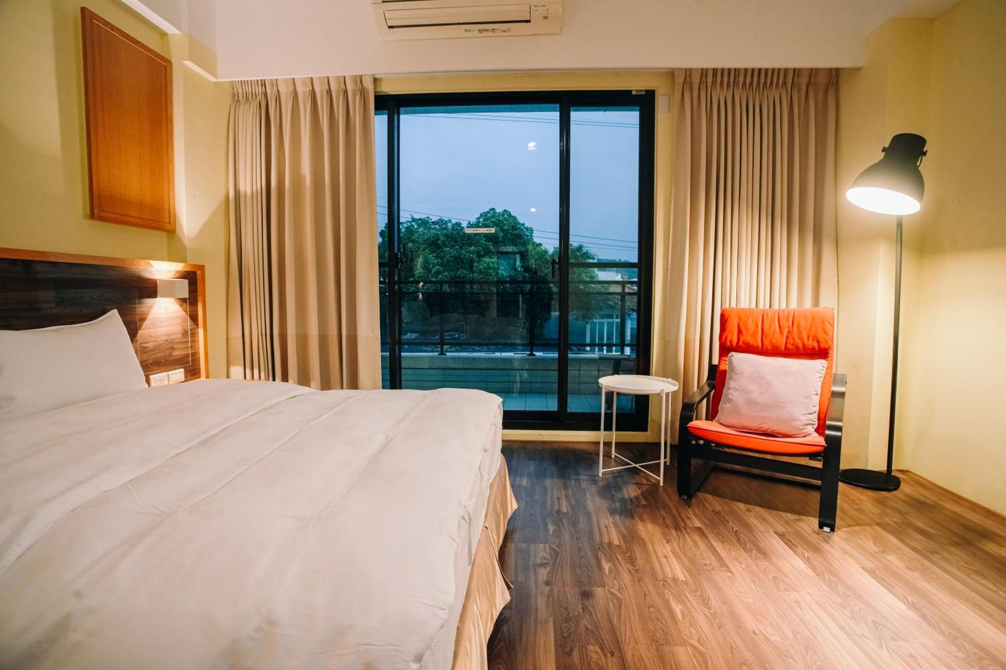 Sunny Sky Homestay Yujing Екстериор снимка