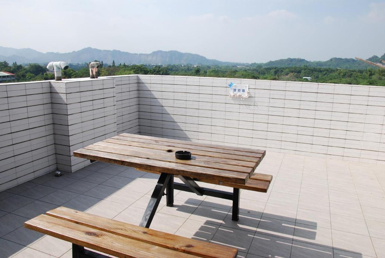 Sunny Sky Homestay Yujing Екстериор снимка